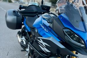 BMW F900 XR