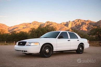 Ford Crown Victoria P71 Police Interceptor