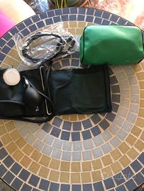 Misuratore di pressione manuale