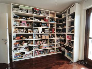 Libreria di pregio laccata bianca pagata 13.700€