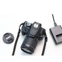 Canon EOS 100D  + 18-55 e 75-300 + Flash TTL