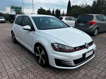 VOLKSWAGEN GOLF VII GTI 2.0 TSI 220 CV DSG