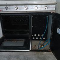 Cucina a gas con forno 