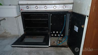 Cucina a gas con forno 