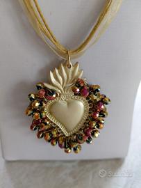 Collana con cuore sacro e cristallini