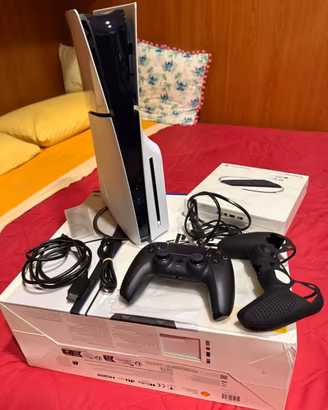 PS5 Slim + Giochi PARI AL NUOVO