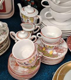 Tazzine piattini zuccheriera lattiera e teiera