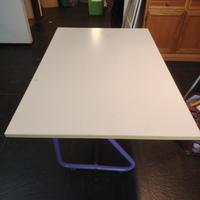 Scrivania-tavolo da disegno