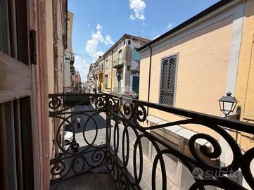 5 LOCALI A ACERRA