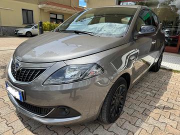 Lancia Ypsilon 1.0 FireFly 5 porte S&S Hybrid Ecoc