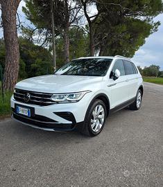 Volkswagen Tiguan 2.0 TDI 150 CV SCR DSG Elegance