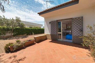 VILLA CUCCI - MONO ANGELA con parcheggio