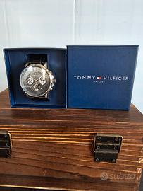 Orologio Tommy Hilfiger Multifunzione.