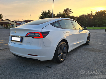 Tesla Model 3 Long Range 2021 gan traino,acc boost