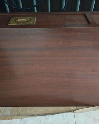 Piano scrivania con cassetti