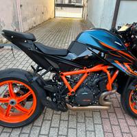 Terminale Pro Race exhaust titanio per superduke r