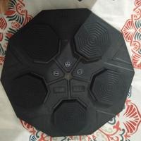  tirapugni con la musica 