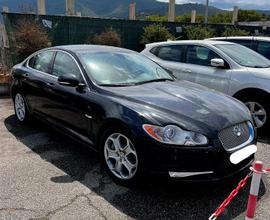 Jaguar XF 3.0 D V6 Luxury