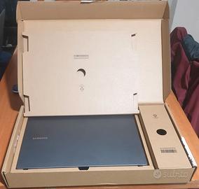 NOTEBOOK SAMSUNG GALAXY 4 0XGJNP75 15.6", Core i3