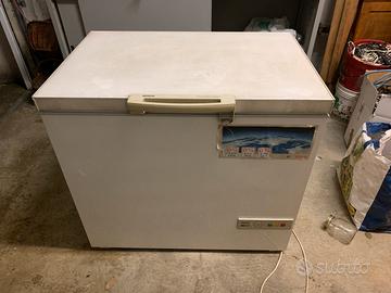 Congelatore pozzetto Bosch 90x70x80