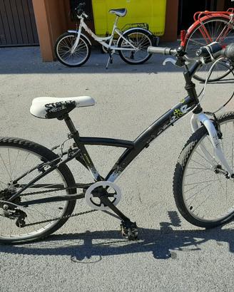 Bicicletta nera btwin da ragazzo 24’ con cambio