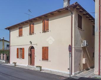 CASA INDIPENDENTE A POGGIO RENATICO