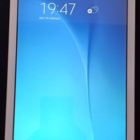 Samsung Galaxy Tab E SM-T561 9.6'' 8GB' Wi-Fi + 3G