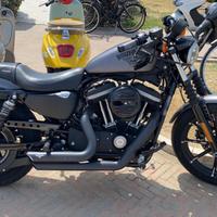 Harley-Davidson 883