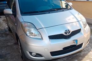 Toyota Yaris D-4D 2011