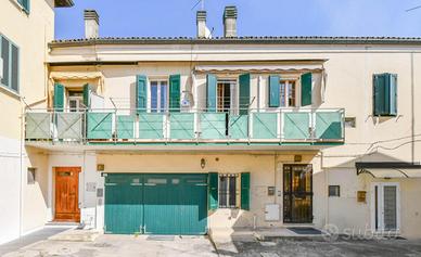 CASA SEMINDIPENDENTE A POGGIO RENATICO