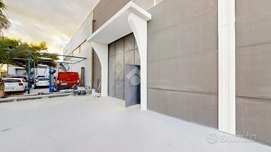 CAPANNONE A BRINDISI