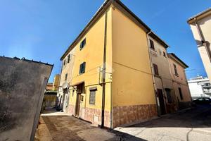 CASA INDIPENDENTE A PRATO