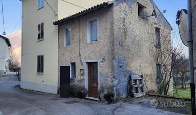 Immobile in asta di 90 m² con 2 locali a Velo d'As
