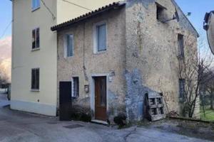 Immobile in asta di 90 m² con 2 locali a Velo d'As
