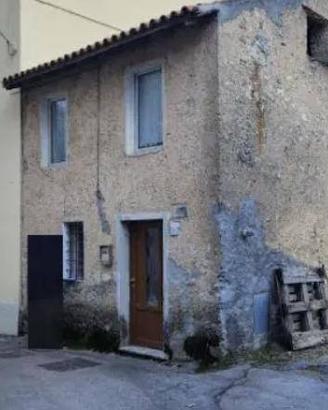 Immobile in asta di 90 m² con 2 locali a Velo d'As