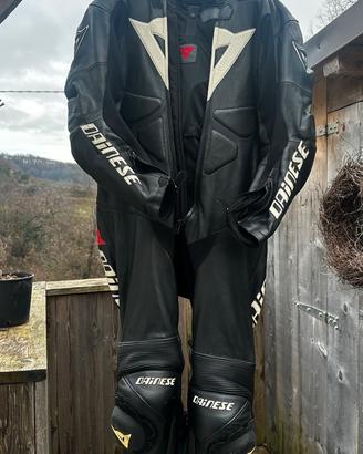 Dainese tuta intera in pelle  taglia 50