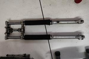 Cagiva W4 e K3 50 forcella e piastre