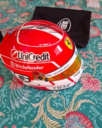 Casco 1-2 Ferrari Leclerc autografato con Pre COA