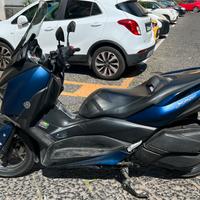 X-max 300 2019