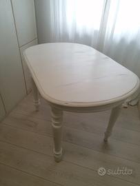 Tavolo in legno restaurato