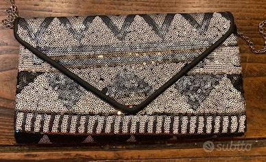 Pochette da sera con paillettes