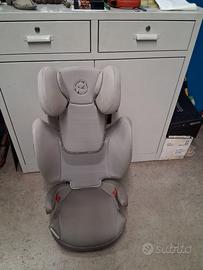 Seggiolino bambini per auto
