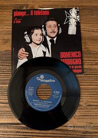Vinile da collezione classico di Domenico Modugno.