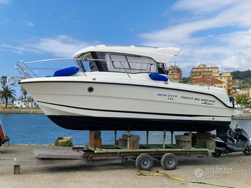 Parker 660 weekend con solo 240 ore