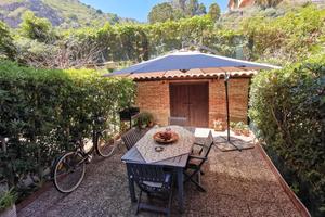 Bilocale con cortile