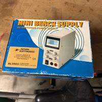 alimentatore da laboratorio