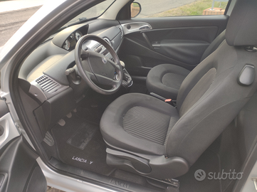 Ypsilon 2010 unica propietaria