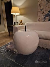 scultura decorativa a forma di MELA in resina