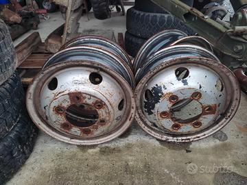 8 cerchioni per Iveco Daily