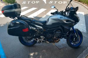 Yamaha tracer 900